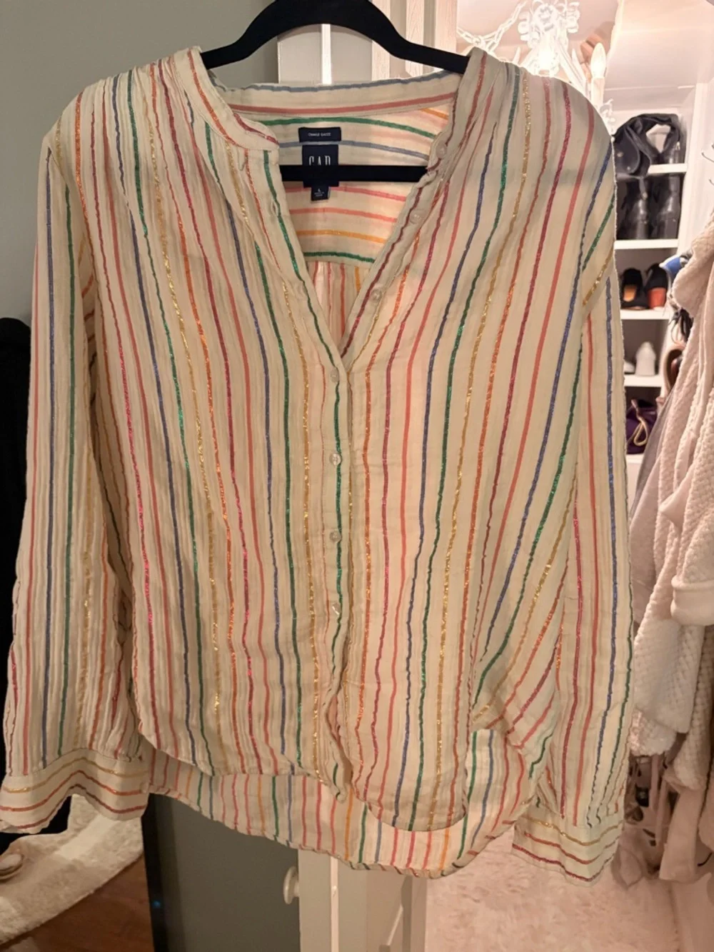 Gap Crinkle Gauze Cream Rainbow-Stripe Button-Up Shirt - Picture 3 of 3